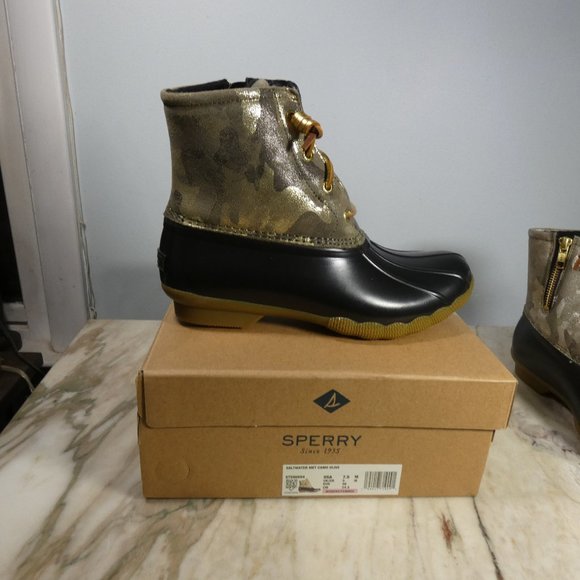 Sperry Women's Saltwater Leather Metallic Gold Snow Boot, Olive Camo, 7.5 - Picture 2 of 11